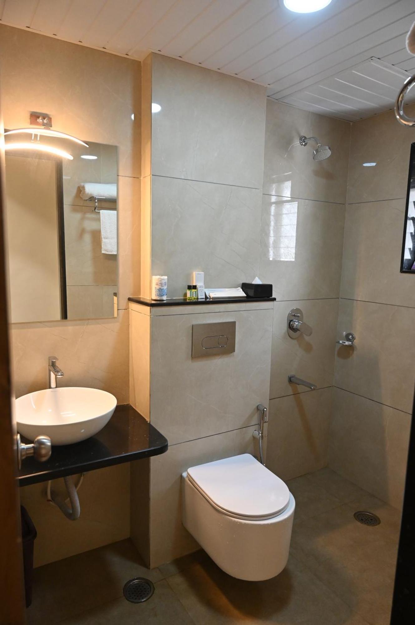 Hotel Sai Yatri Trimbak Bagian luar foto